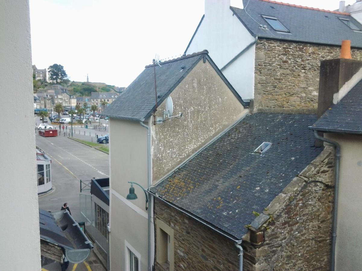 Appartement Rue Victor Hugo - Port De La Houle Cancale Exterior photo
